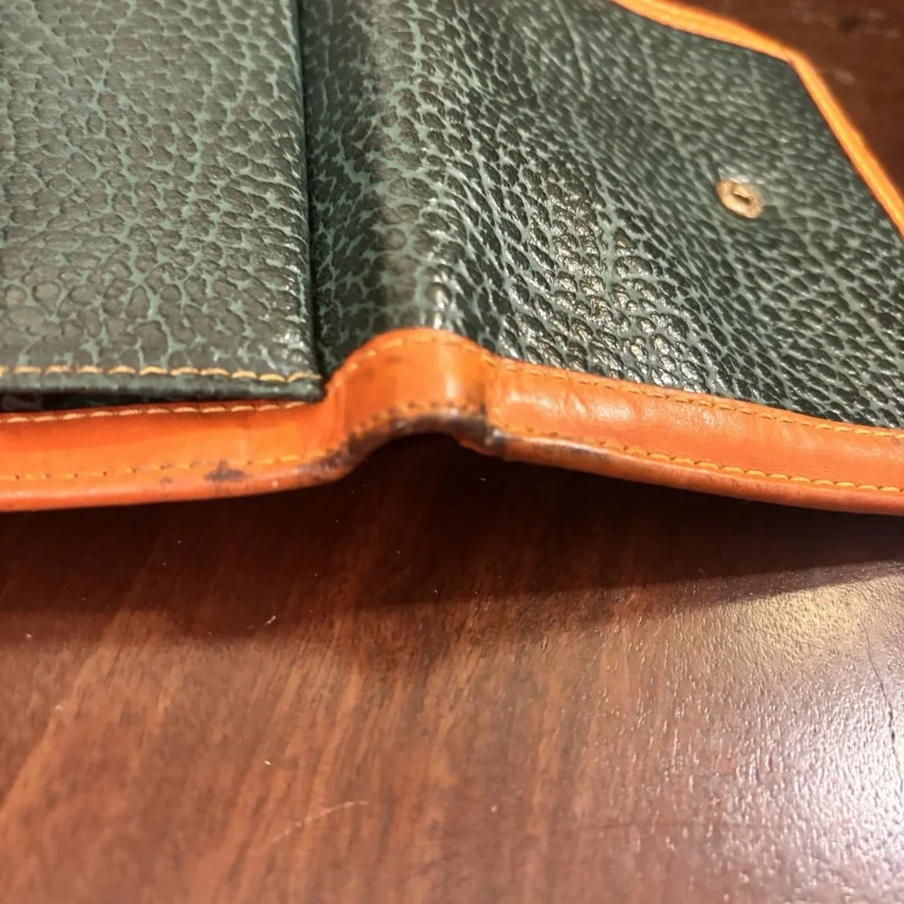 Dooney & Bourke All Weather Leather Green Tan Kiss Lock Wallet Coin Purse